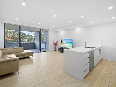 A206 / 37-39  Loftus Crescent, Homebush