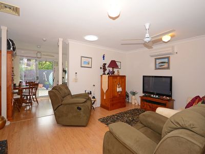 7 / 14 BEACH ROAD, Pialba
