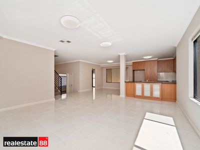 2 / 42 Gladstone Road, Rivervale