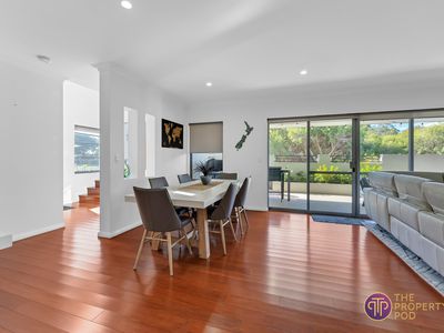 11 The Grandstand, Harrisdale