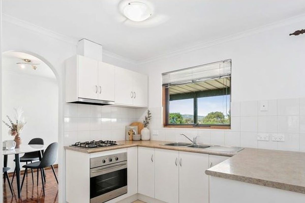 7 Watson Street, Redwood Park