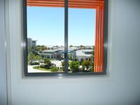 10 Grand Pde , Kawana Island