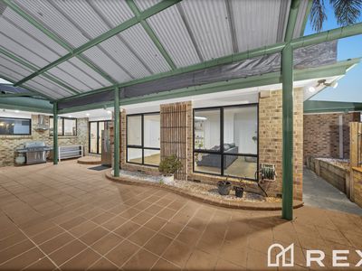 2 Andrew Court, Pakenham