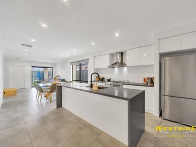 42 Westbury Avenue, Rockbank