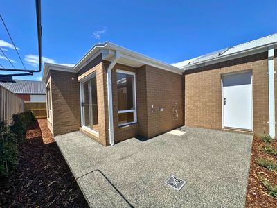 3 Minoa Rd, Manor Lakes