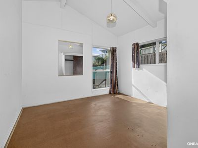 129 Gloaming Hill, Titahi Bay
