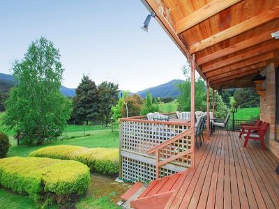 488 Mountain River Road, Mountain River