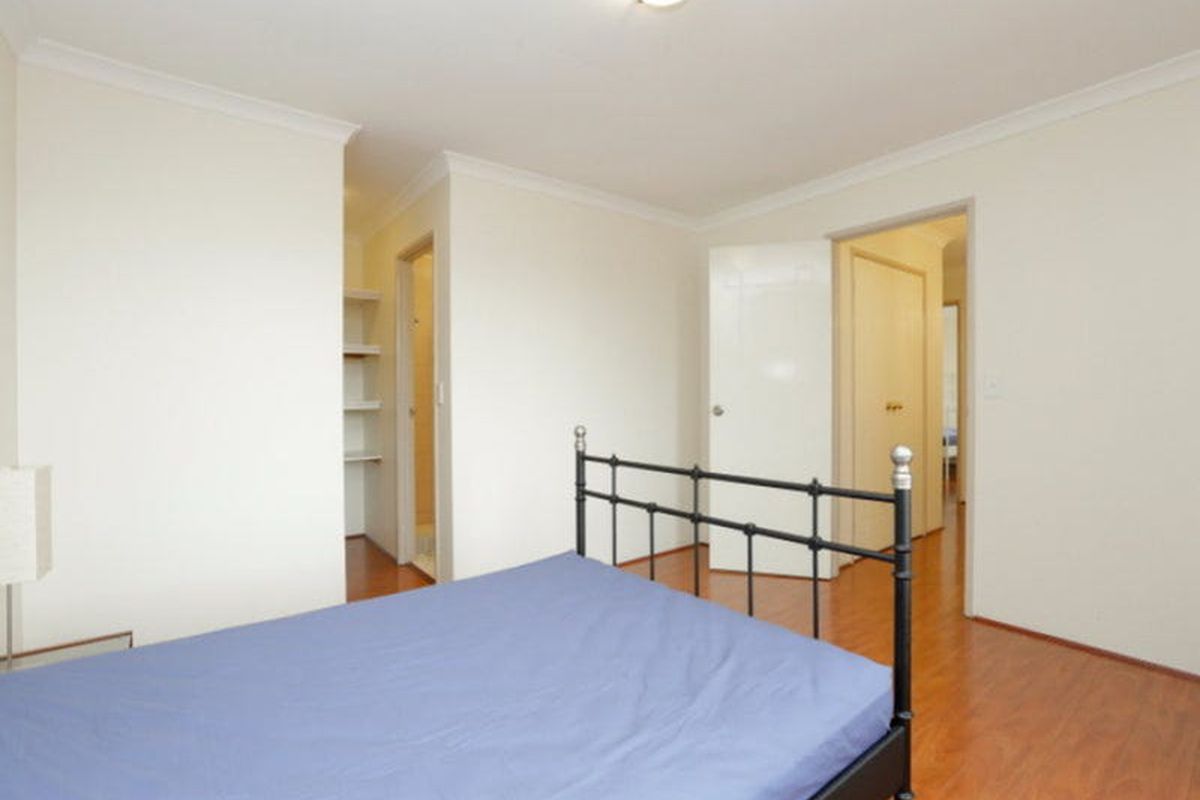 3 / 279 Canning Highway, Como