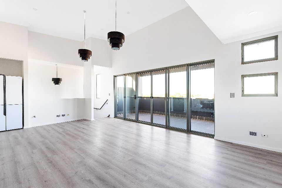10 SHORE LANE, Port Kennedy