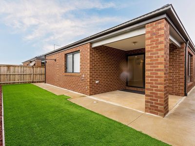 5 Mansfield Drive , Werribee