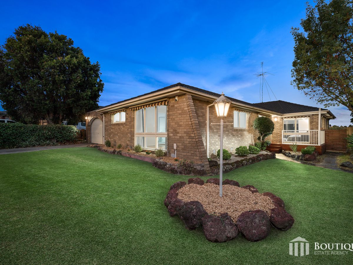 8 Matthew Flinders Avenue, Endeavour Hills