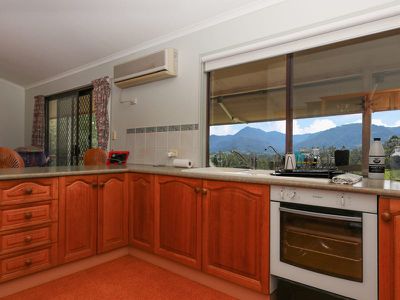 52 Falls Road, Nimbin