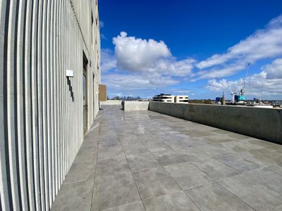 710 / 20 Wardens Walk, Coburg