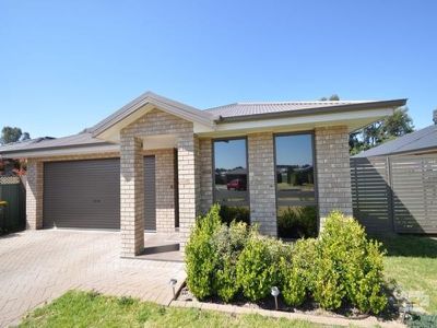 5 Javea Close, Dubbo