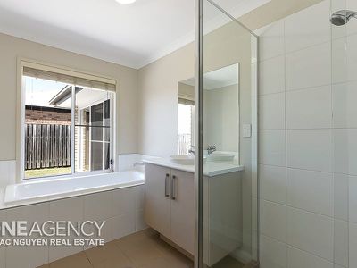 215 Alawoona Street, Redbank Plains