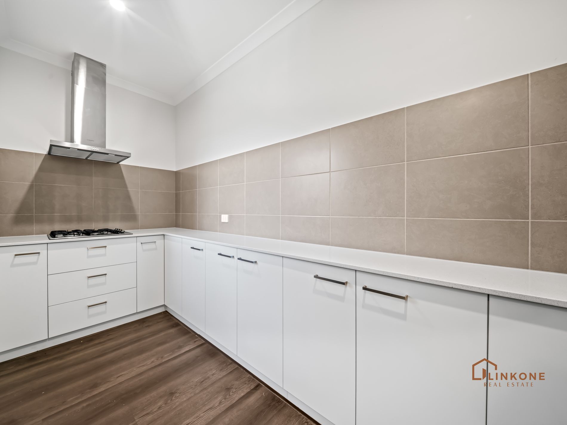 28 Arrowsmith Loop, South Guildford