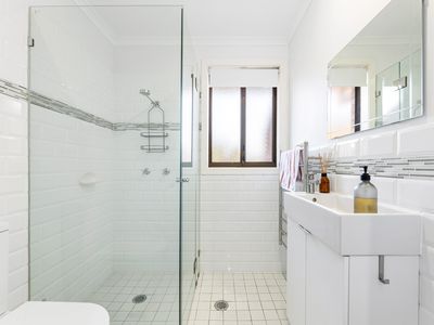 4 / 11 Eric Fenning Drive, Surf Beach