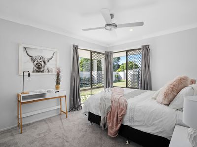 4 Darnay Road, Broadbeach Waters