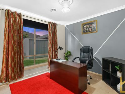 25 Vaughan Chase, Wyndham Vale