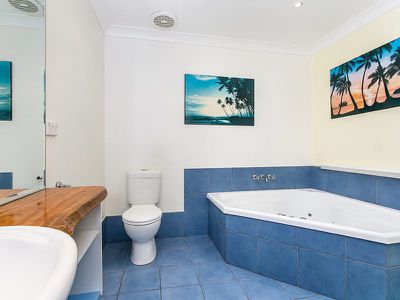 3 Weeronga Way, Ocean Shores