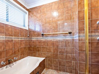 13 Belmore Place, Dubbo