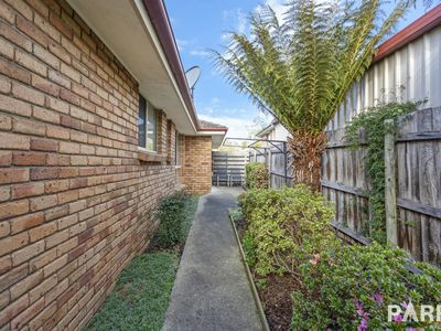 2 / 7 Lila Drive, Prospect