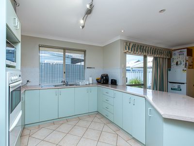 1 / 77 Beach Road, South Bunbury