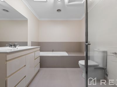 7 / 139 Endeavour Drive, Cranbourne North