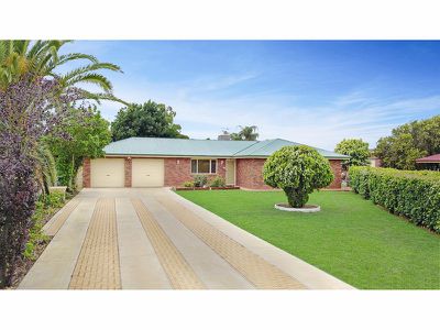 105 Oak Crescent, Narromine