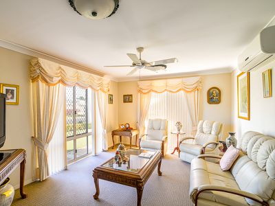 16 Lester Crescent, Torquay
