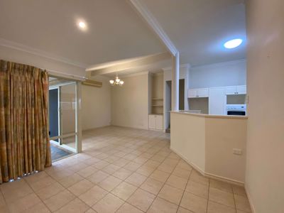 1 / 45 Preston Street, Como