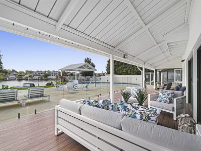 4 Garden Grove, Carrara