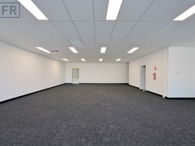2 / 11 Freight Road, Kenwick