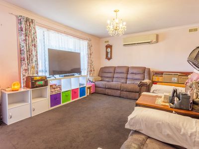 8 Albert Rd, Chiltern