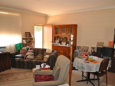 2 / 91 Farnell St, Forbes