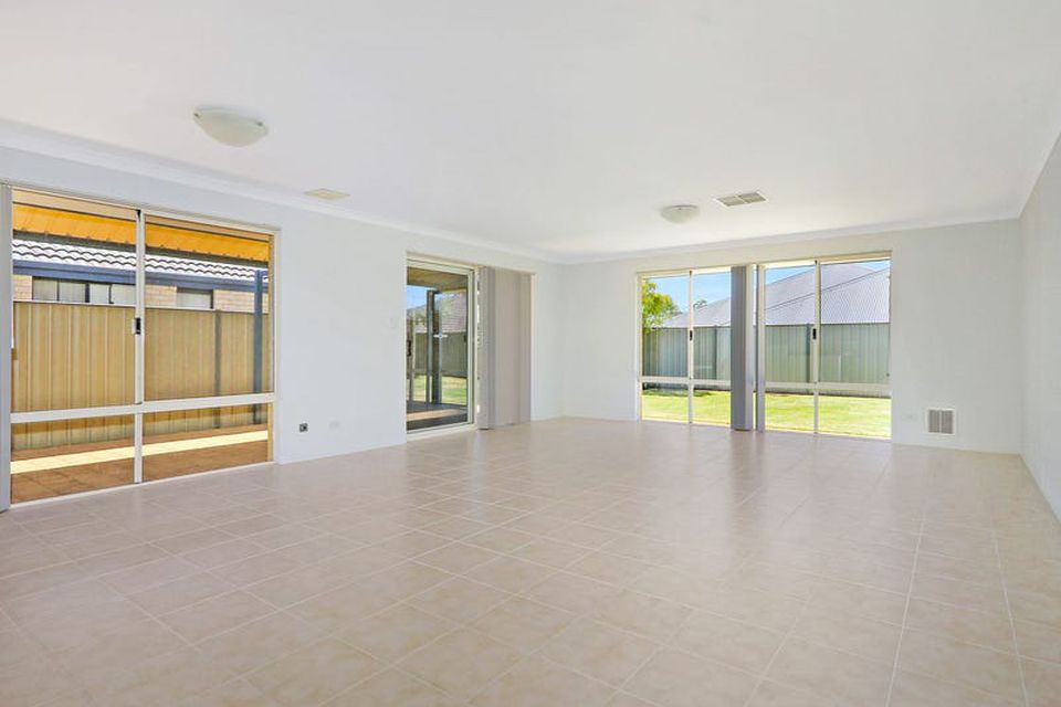 18 Birdsville Drive , Baldivis
