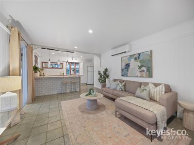 33 Chapman Street, Mysterton