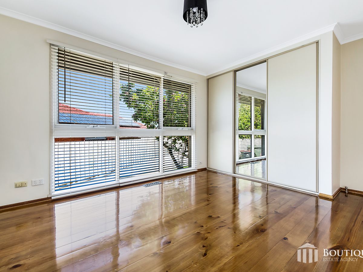 13 Blaxland Drive, Dandenong North