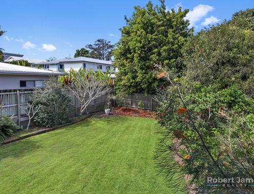 QUEENSLANDER LOVED & CHERISHED IN OLD TEWANTIN image 6 QUEENSLANDER LOVED & CHERISHED IN OLD TEWANTIN image 6