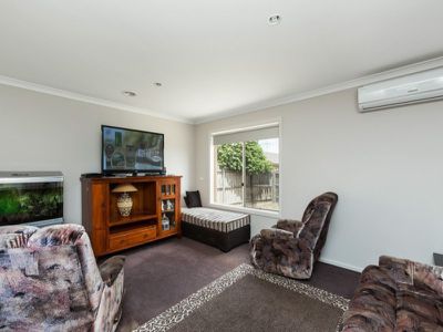 15 Fatham Drive, Wyndham Vale