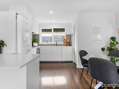 4 / 8 Margot Street, West Footscray