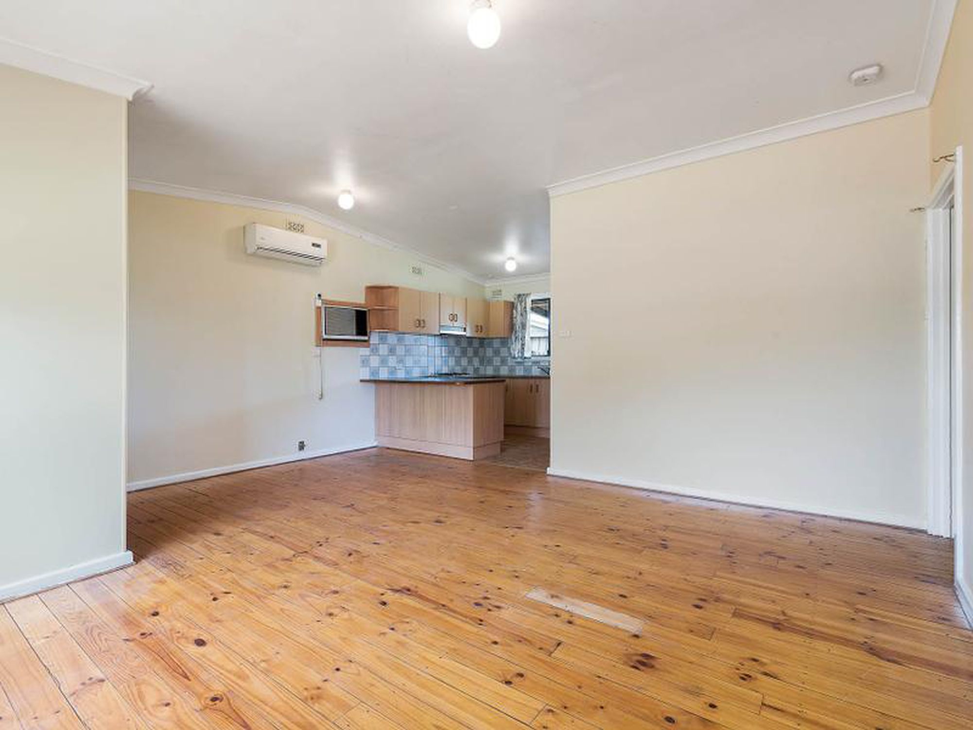 10 Cummins Street, Davoren Park