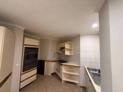 39 Minogue Crescent, Hoppers Crossing