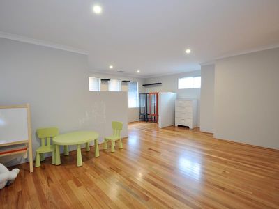 8C Fry Place, Woodlands
