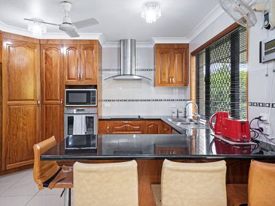 2 Sandys Pl, Kawana