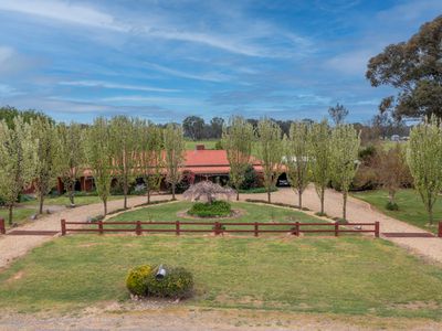 415 Kerrs Road, Milawa