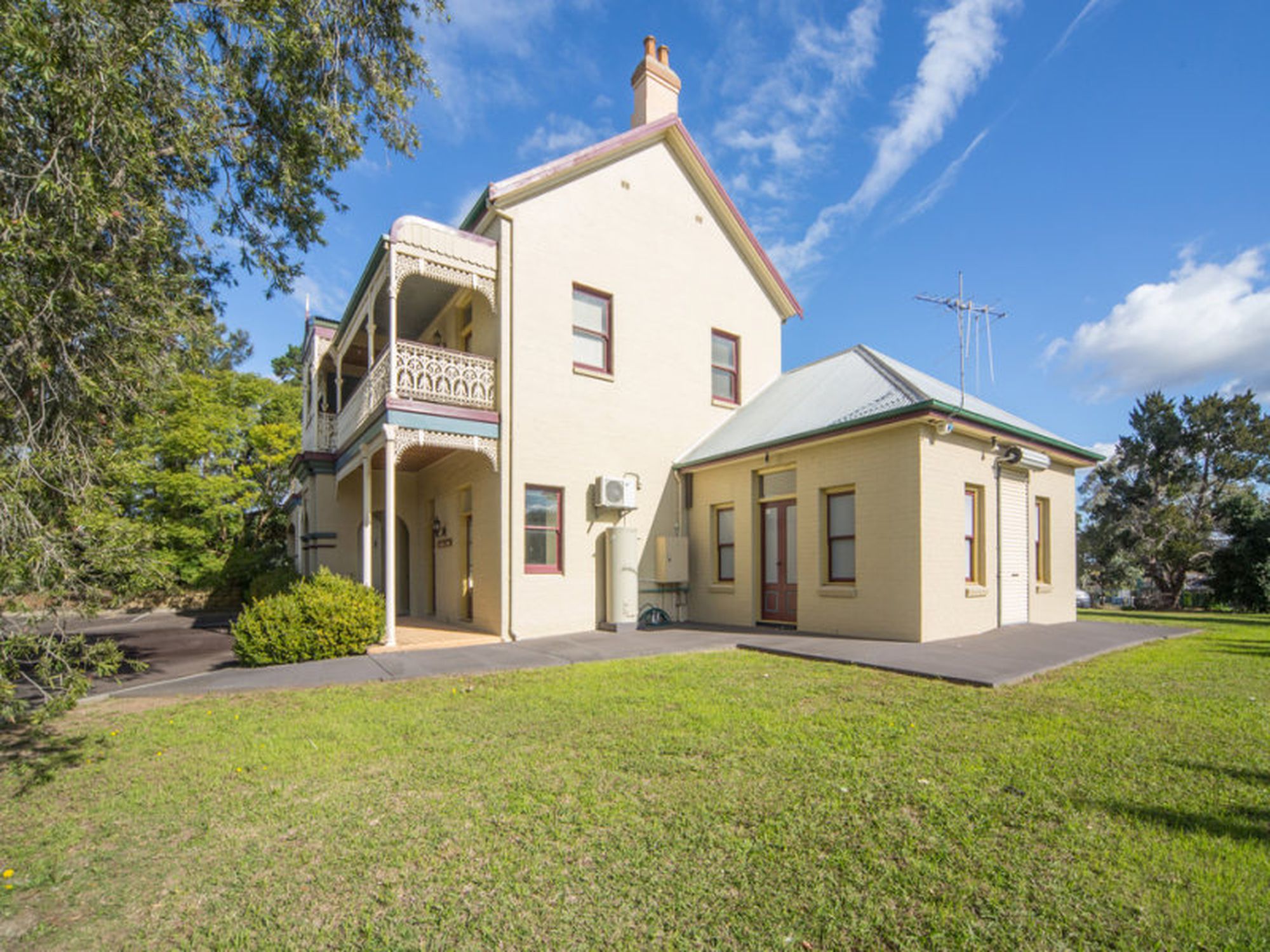 174 Glenwood Park Drive, Glenwood