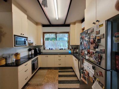 26 Sunrise Rd,, Sapphire Central