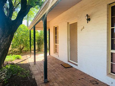 152 Myall Street, Dubbo