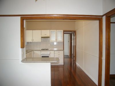 8 Kruger Street, Booval